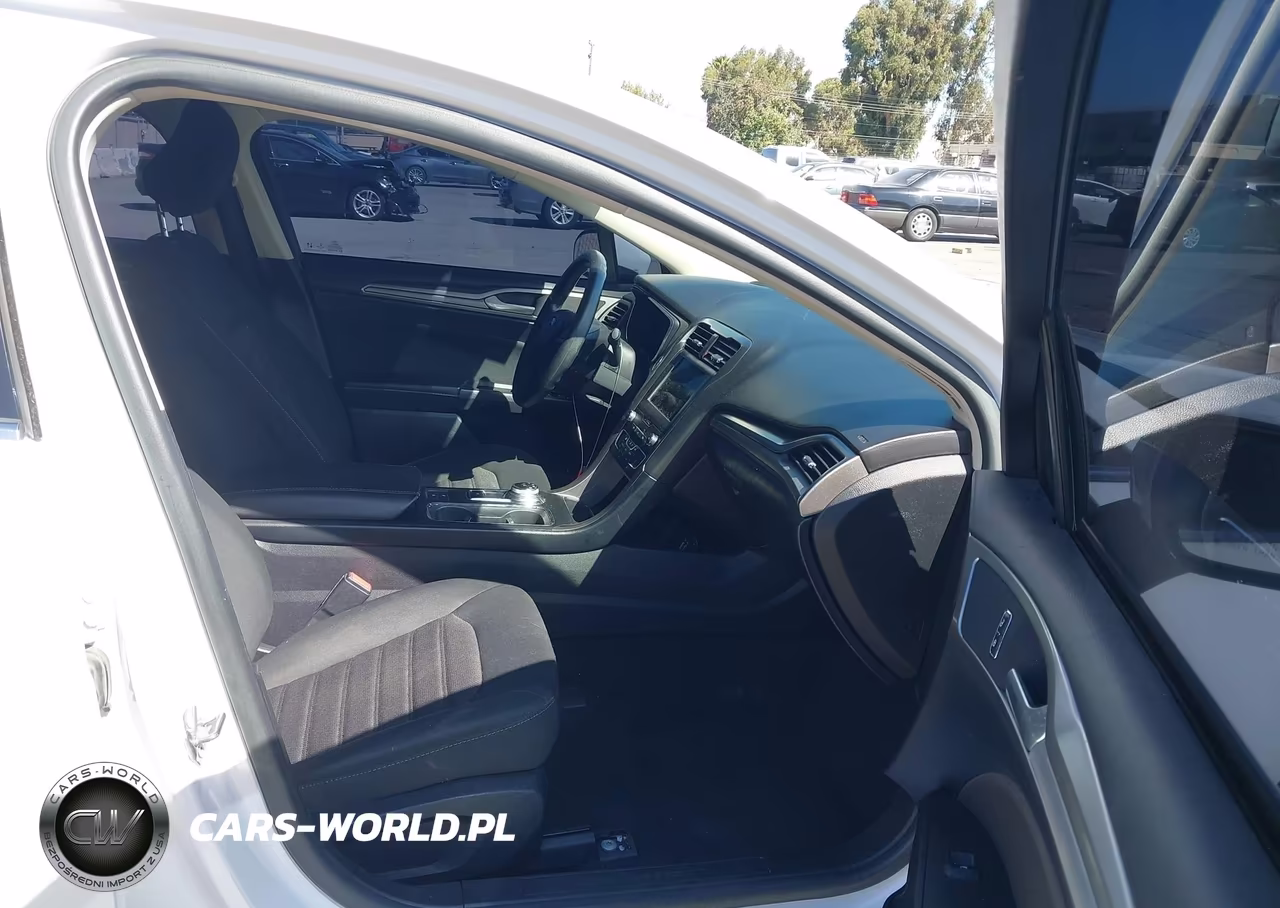 2020 Ford Fusion Se VIN:3FA6P0HD3LR150854 - 5