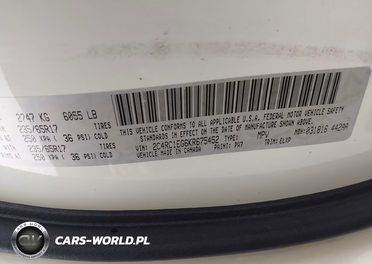 2019 Chrysler Pacifica Touring L Plus VIN:2C4RC1EG6KR675452 - 9