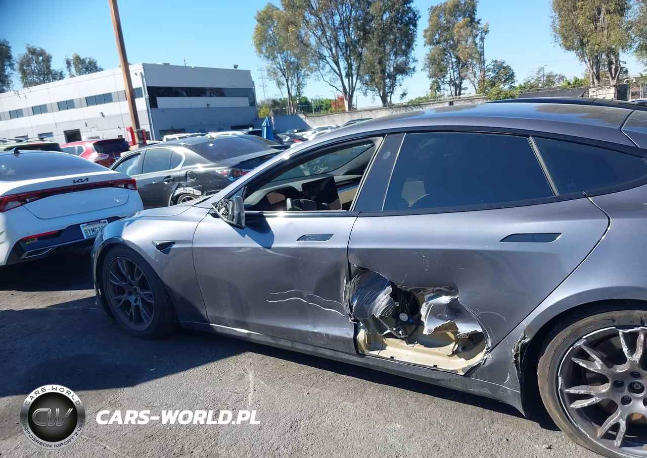 2021 Tesla Model S Long Range VIN:5YJSA1E54MF444165 - 15