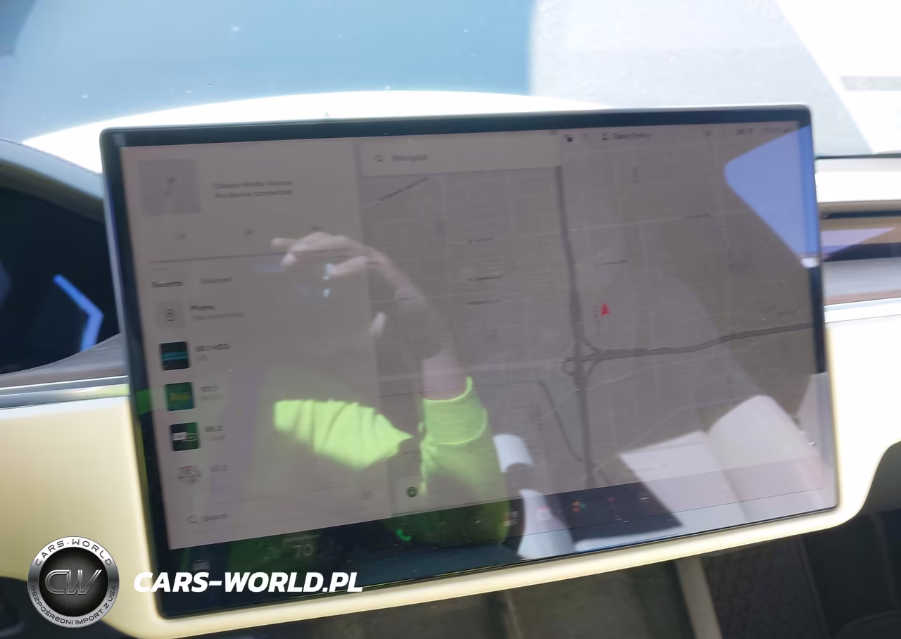2021 Tesla Model S Long Range VIN:5YJSA1E54MF444165 - 18
