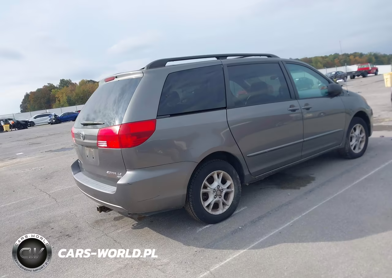 2004 Toyota Sienna Le VIN:5TDBA23C94S007040 - 4