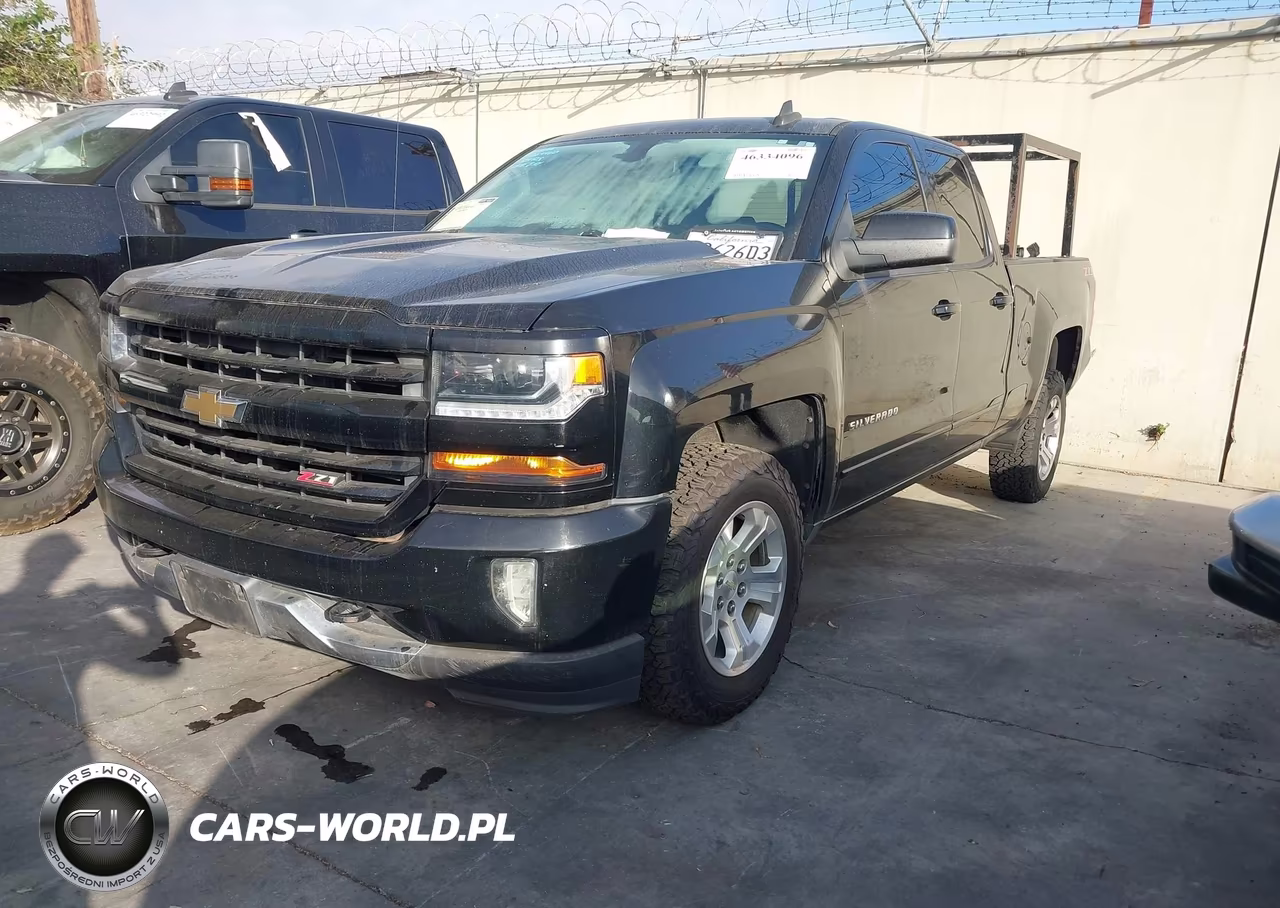2018 Chevrolet Silverado 1500 2Lt VIN:1GCVKREC7JZ109821 - 2