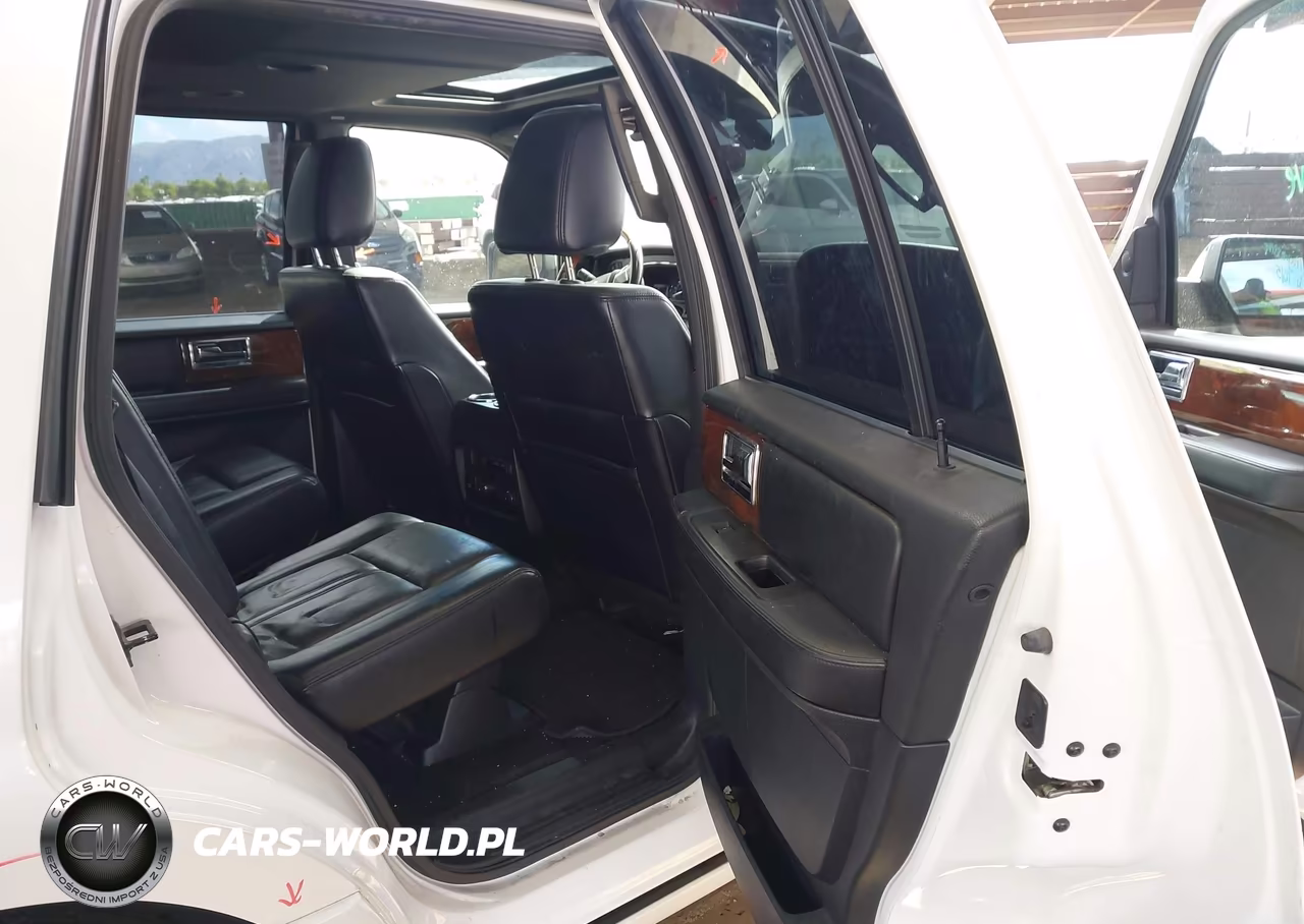 2017 Lincoln Navigator Select VIN:5LMJJ2JT9HEL12041 - 8