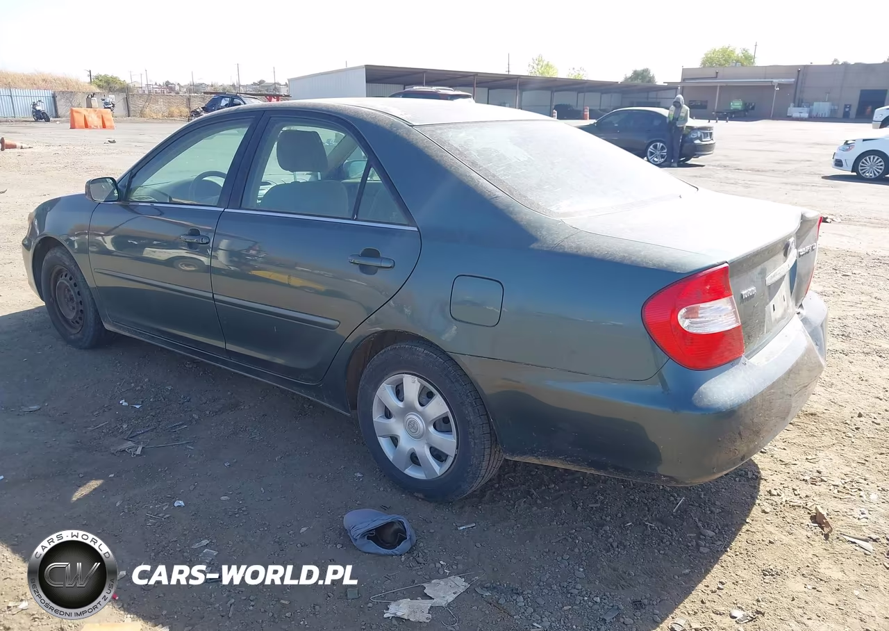 2004 Toyota Camry Le VIN:4T1BE32K34U338397 - 3