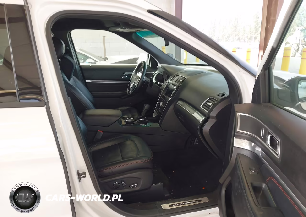 2017 Ford Explorer Sport VIN:1FM5K8GT3HGB00252 - 5