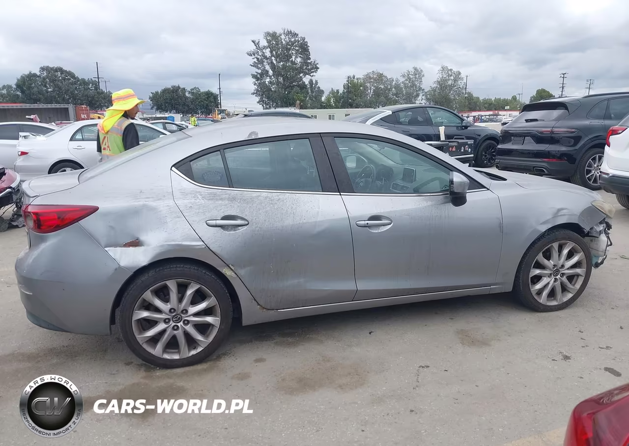 2015 Mazda Mazda3 S Touring VIN:JM1BM1V35F1219013 - 14