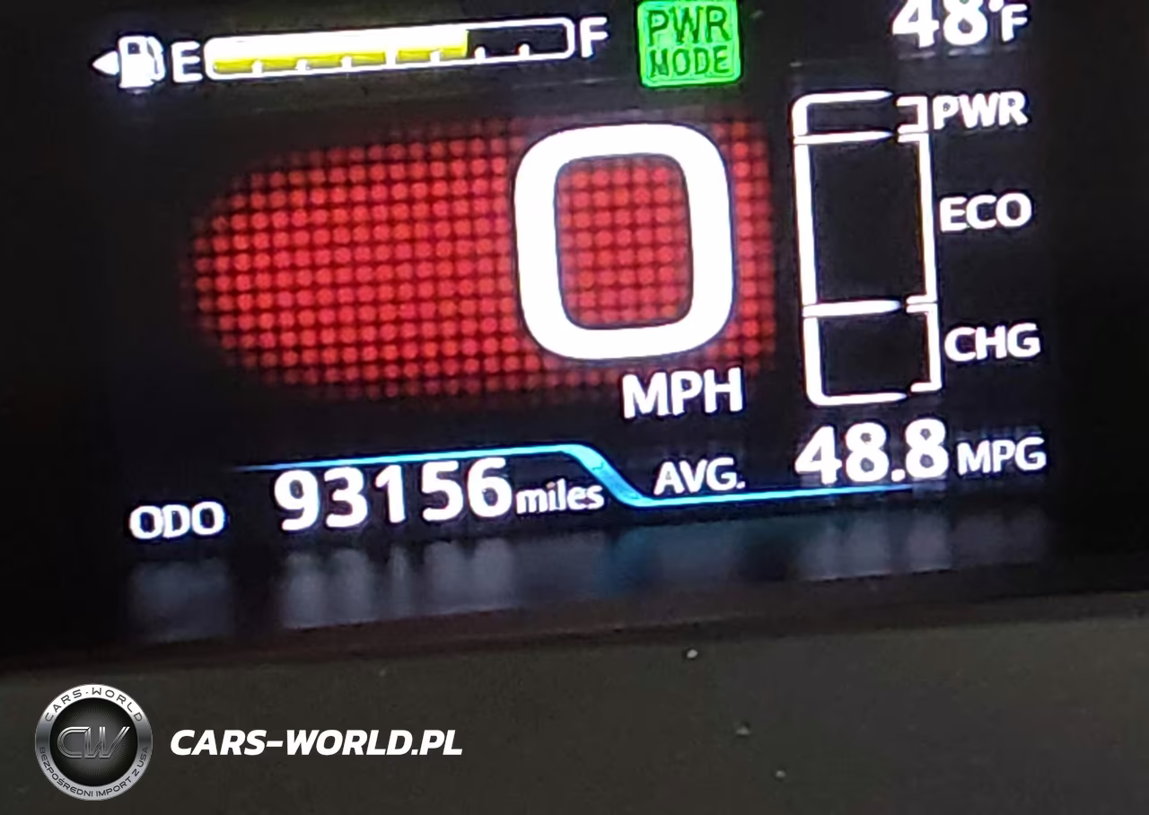 2018 Toyota Prius Four VIN:JTDKARFU0J3552392 - 15