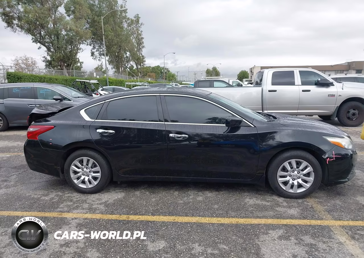 2018 Nissan Altima 2.5 S VIN:1N4AL3AP0JC280873 - 13