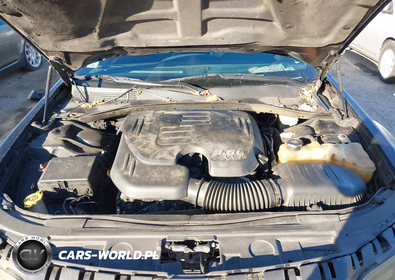 2013 Chrysler 300C VIN:2C3CCAEG4DH558732 - 10