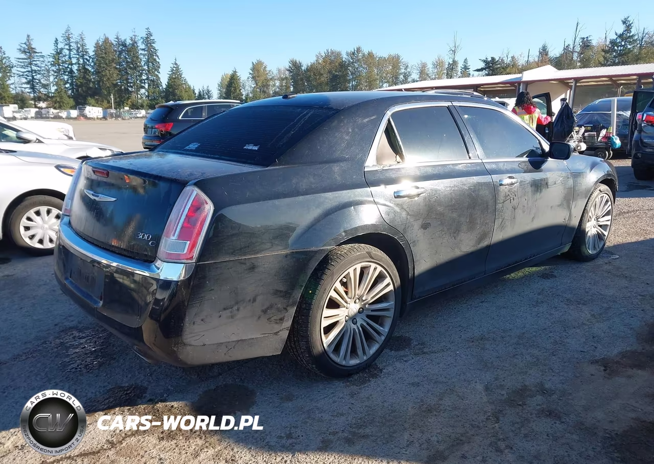 2013 Chrysler 300C VIN:2C3CCAEG4DH558732 - 4