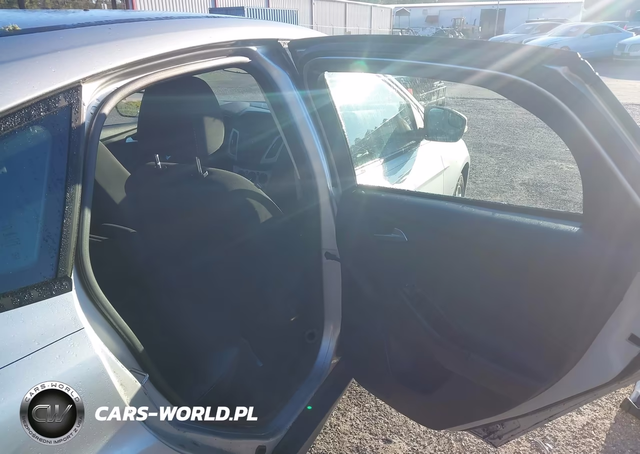 2013 Ford Focus Se VIN:1FADP3K21DL176269 - 8