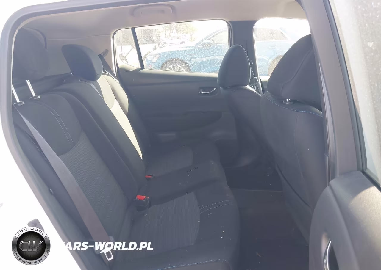 2018 Nissan Leaf S VIN:1N4AZ1CP4JC303183 - 8