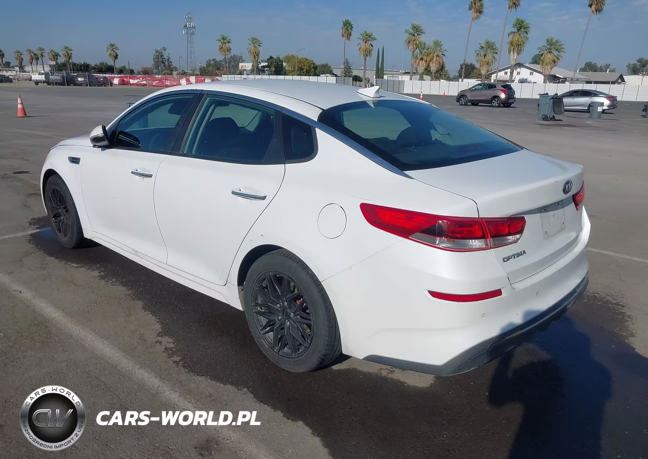 2017 Kia Optima Lx VIN:5XXGT4L3XHG174025 - 3