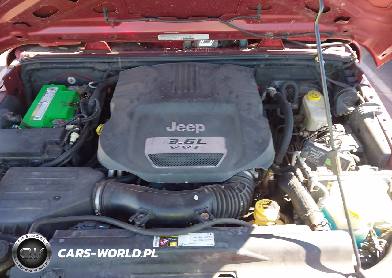 2013 Jeep Wrangler Unlimited Sport VIN:1C4BJWDG4DL526202 - 10