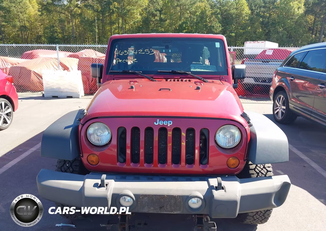 2013 Jeep Wrangler Unlimited Sport VIN:1C4BJWDG4DL526202 - 12