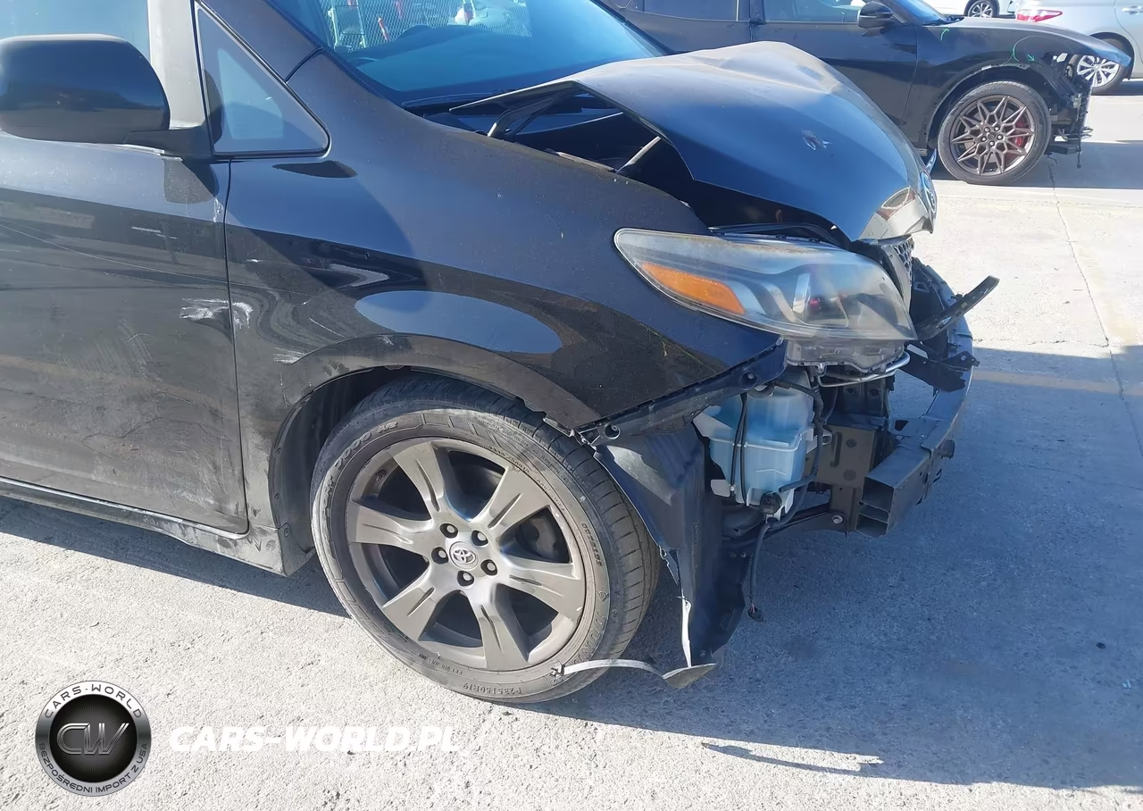 2017 Toyota Sienna Se 8 Passenger VIN:5TDXZ3DC3HS857822 - 12