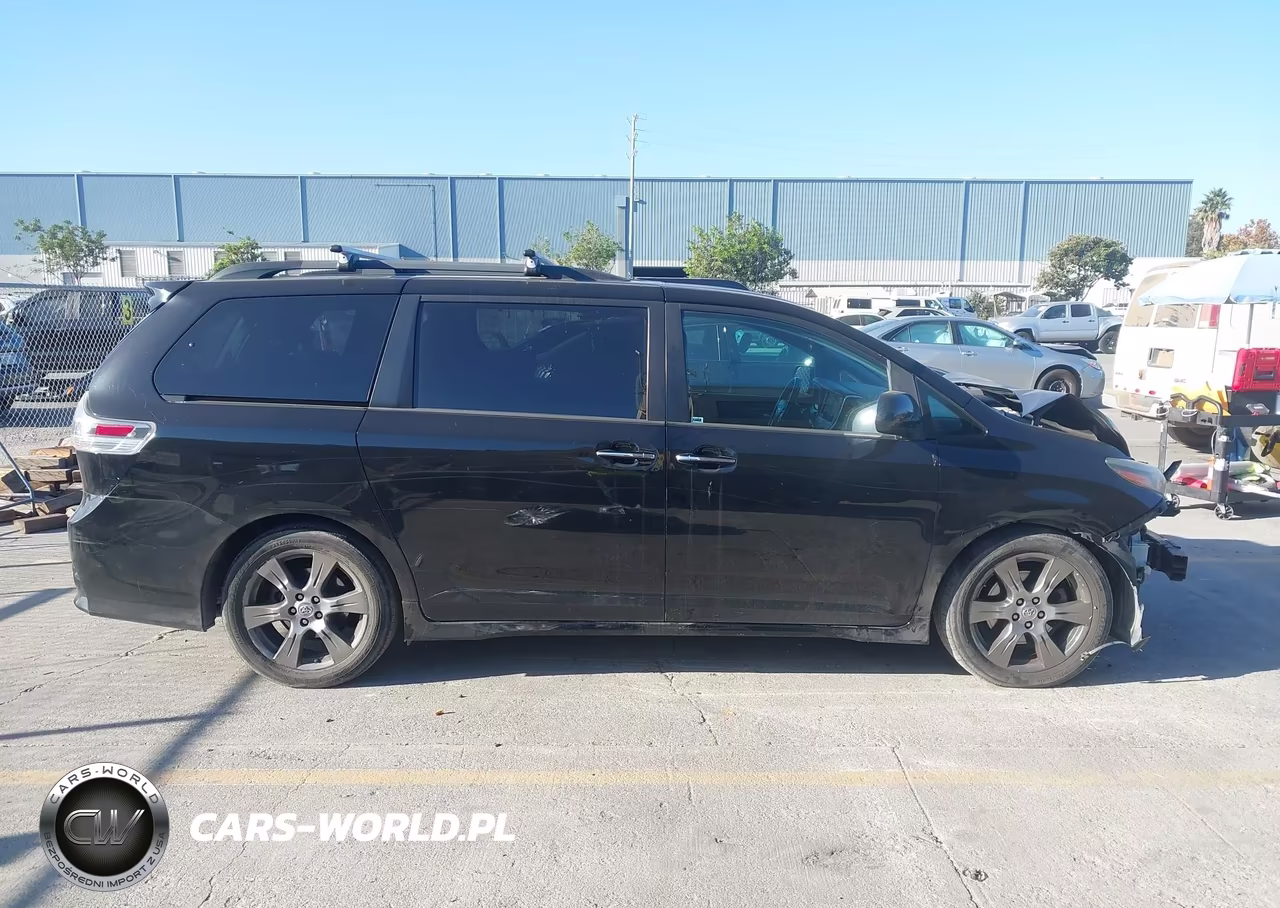 2017 Toyota Sienna Se 8 Passenger VIN:5TDXZ3DC3HS857822 - 15