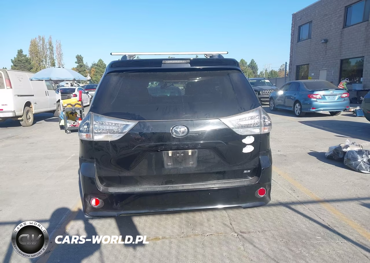 2017 Toyota Sienna Se 8 Passenger VIN:5TDXZ3DC3HS857822 - 18