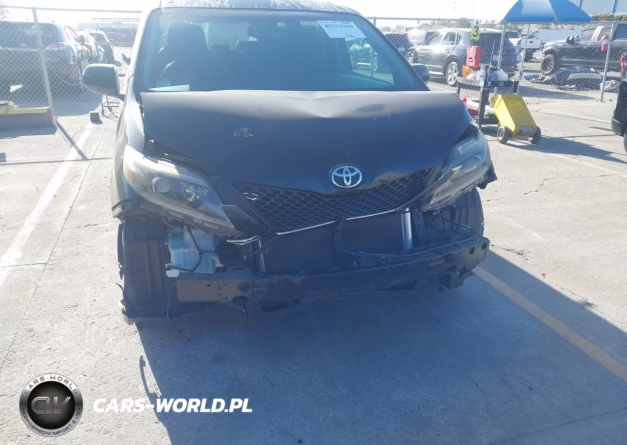 2017 Toyota Sienna Se 8 Passenger VIN:5TDXZ3DC3HS857822 - 6