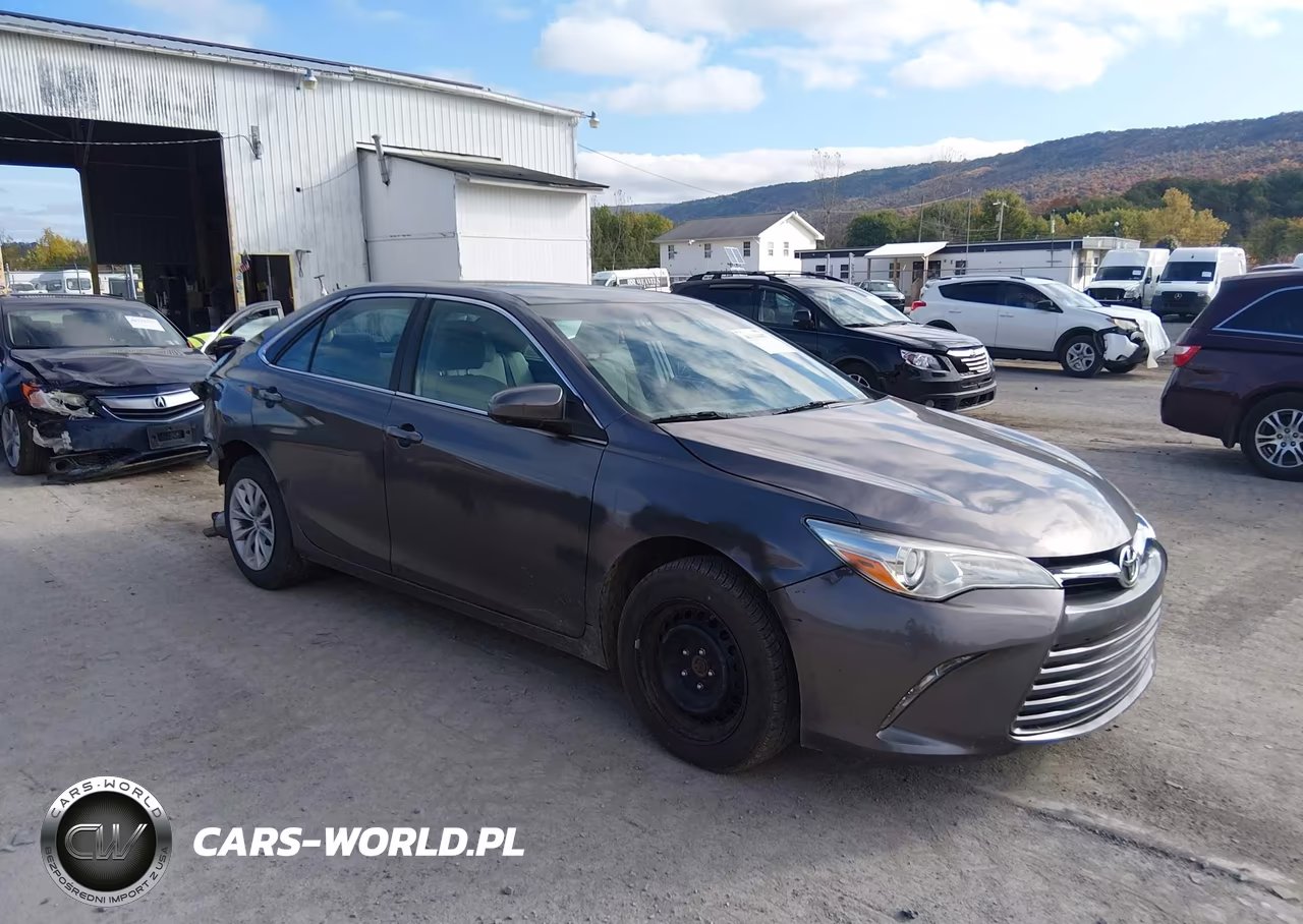 2015 Toyota Camry Le
