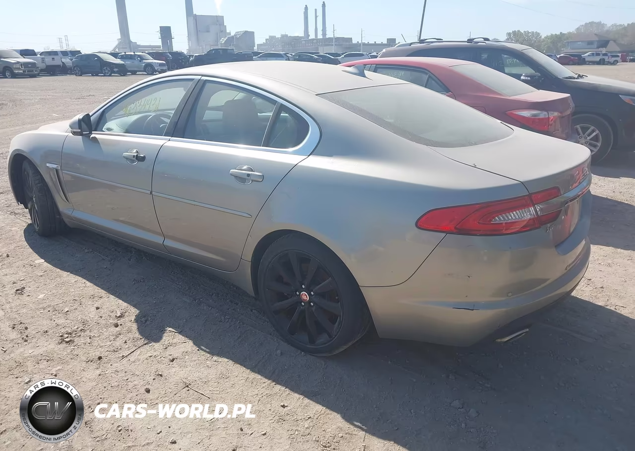 2014 Jaguar Xf V6 Sc VIN:SAJWJ0EFXE8U11131 - 3