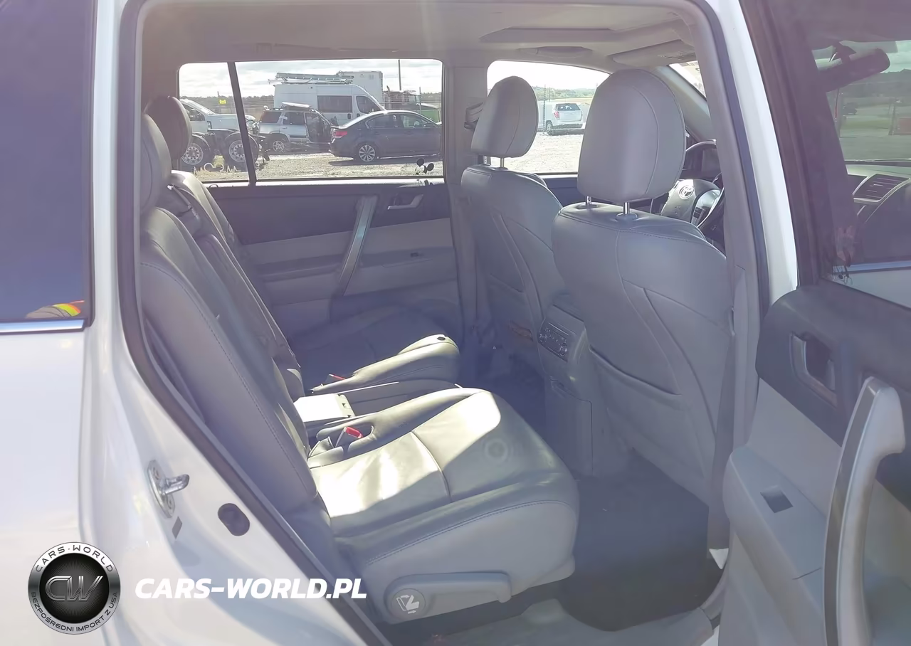 2013 Toyota Highlander Se V6 VIN:5TDBK3EH5DS203651 - 8