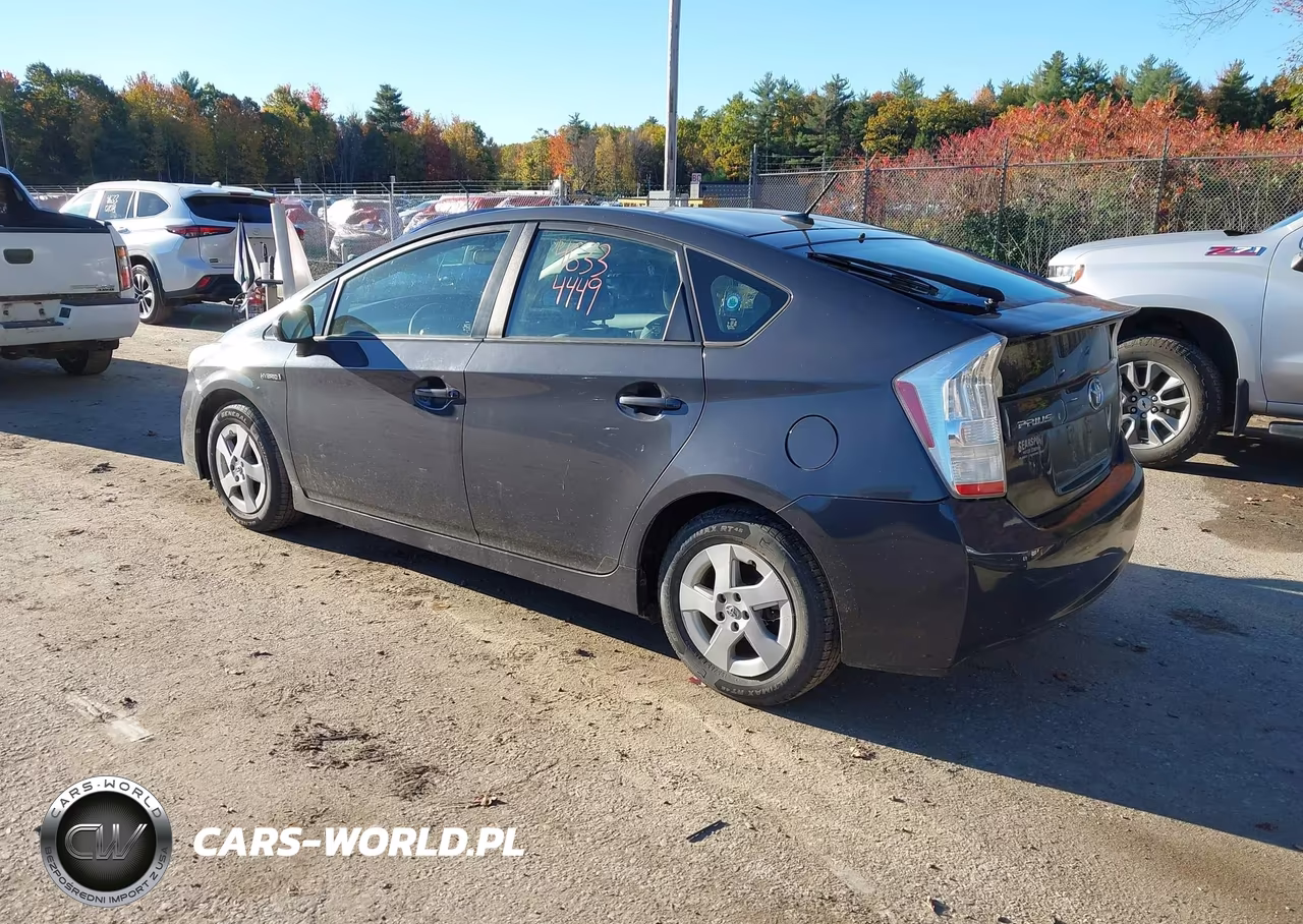 2011 Toyota Prius Two VIN:JTDKN3DU9B5332839 - 3
