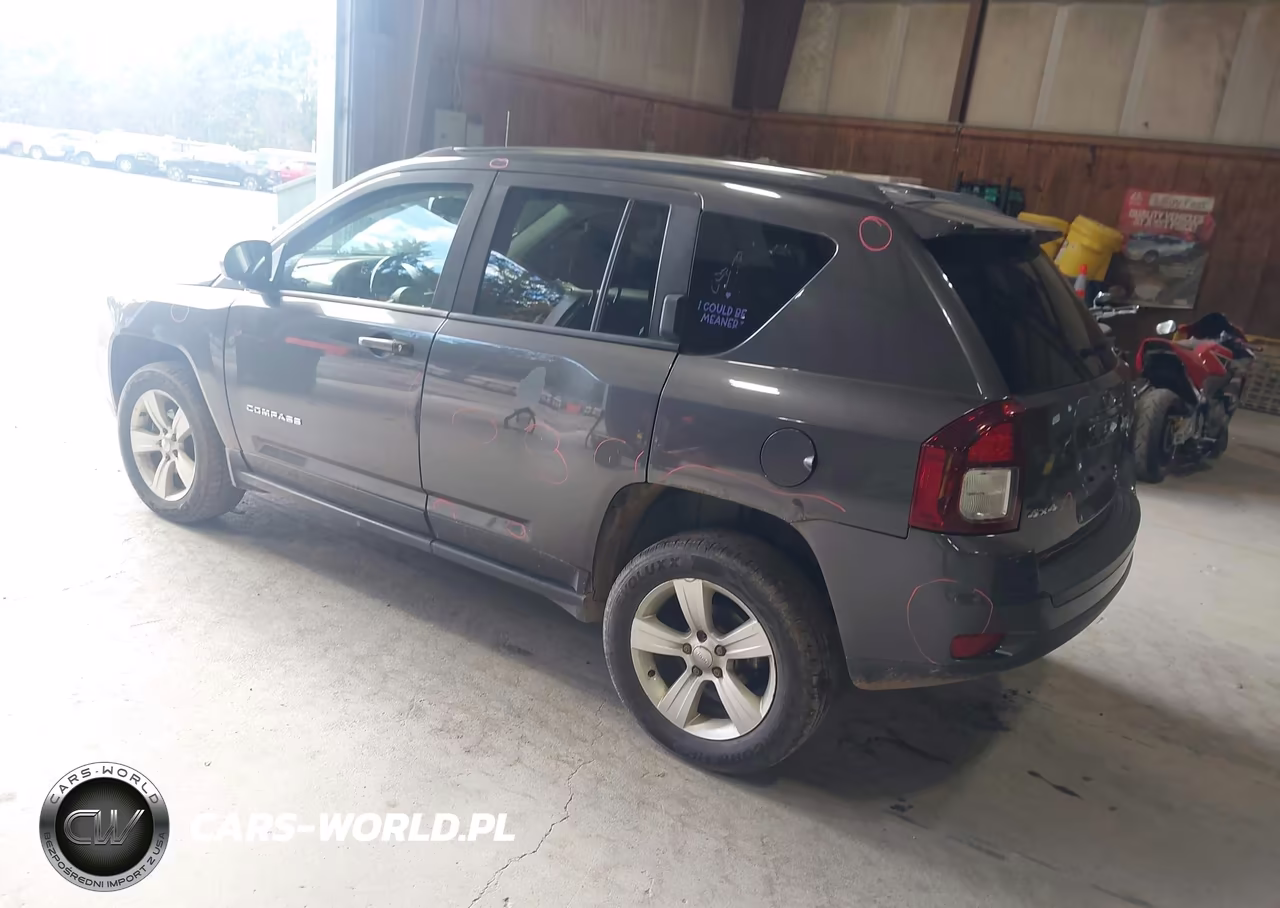 2014 Jeep Compass Latitude VIN:1C4NJDEB9ED761193 - 3