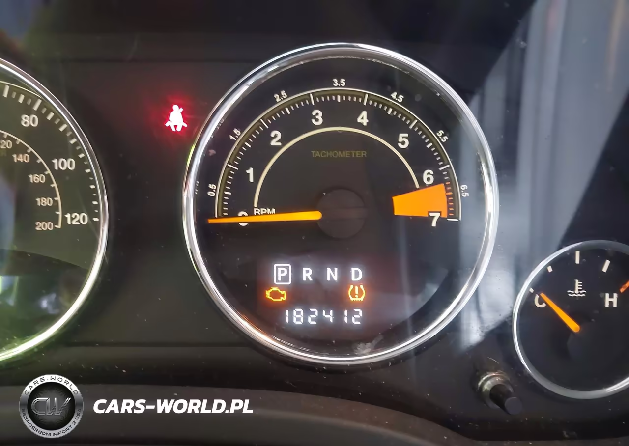2014 Jeep Compass Latitude VIN:1C4NJDEB9ED761193 - 7