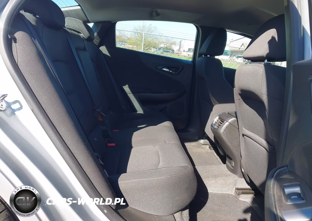 2019 Chevrolet Malibu Lt VIN:1G1ZD5ST9KF155686 - 8