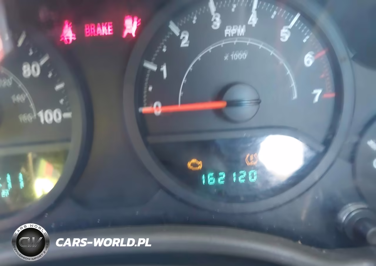 2008 Jeep Wrangler X VIN:1J4FA24108L511993 - 7