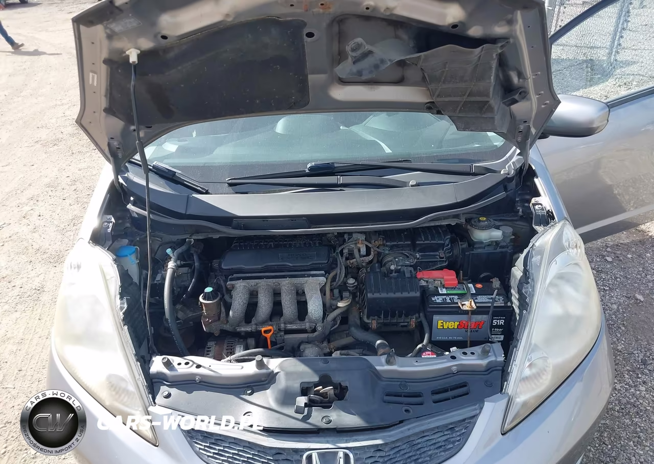 2010 Honda Fit Sport VIN:JHMGE8G49AC036288 - 10