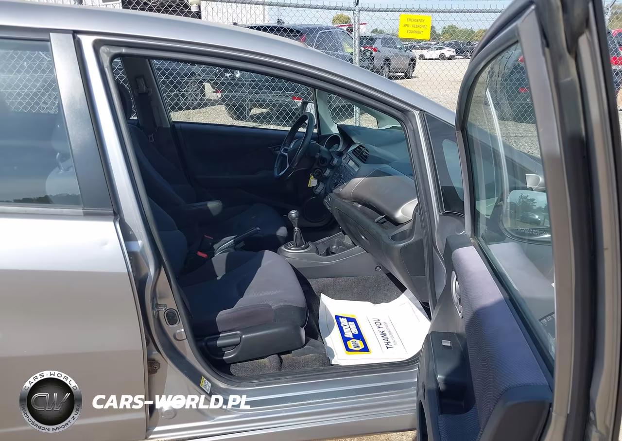 2010 Honda Fit Sport VIN:JHMGE8G49AC036288 - 5