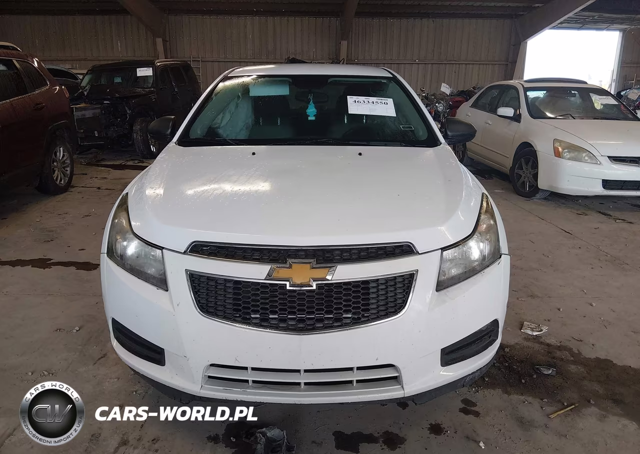 2014 Chevrolet Cruze Ls Auto VIN:1G1PA5SH8E7483983 - 12