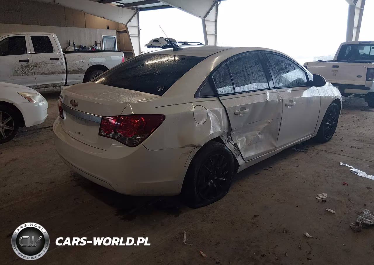 2014 Chevrolet Cruze Ls Auto VIN:1G1PA5SH8E7483983 - 4