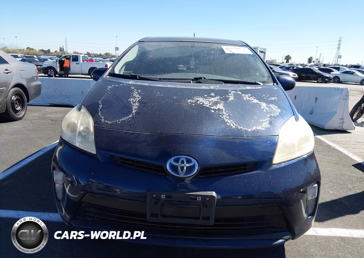 2012 Toyota Prius Four VIN:JTDKN3DU8C1558105 - 12