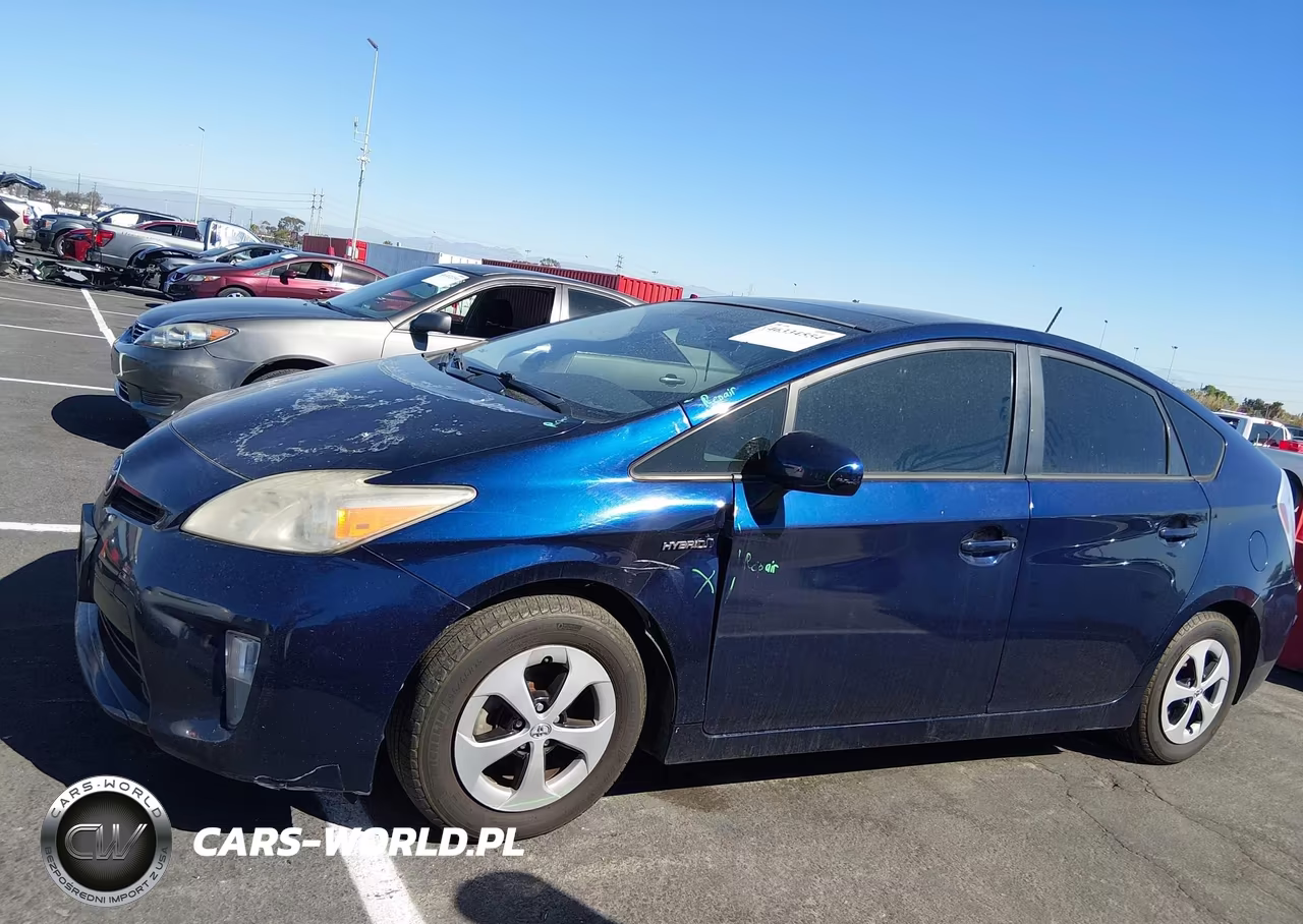 2012 Toyota Prius Four VIN:JTDKN3DU8C1558105 - 14