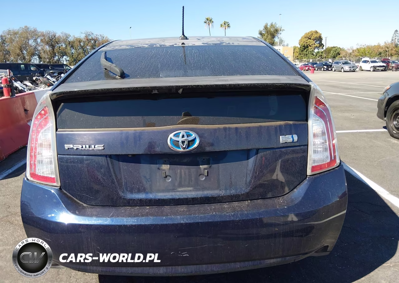 2012 Toyota Prius Four VIN:JTDKN3DU8C1558105 - 16