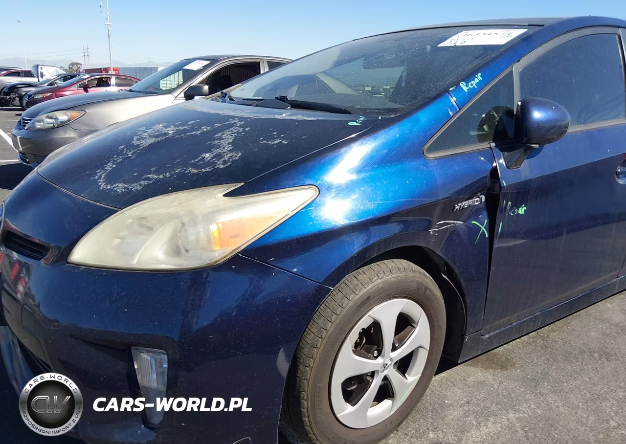2012 Toyota Prius Four VIN:JTDKN3DU8C1558105 - 6