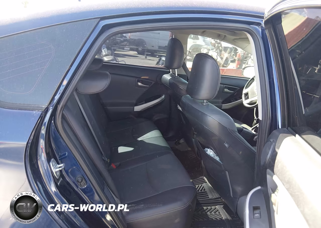 2012 Toyota Prius Four VIN:JTDKN3DU8C1558105 - 8