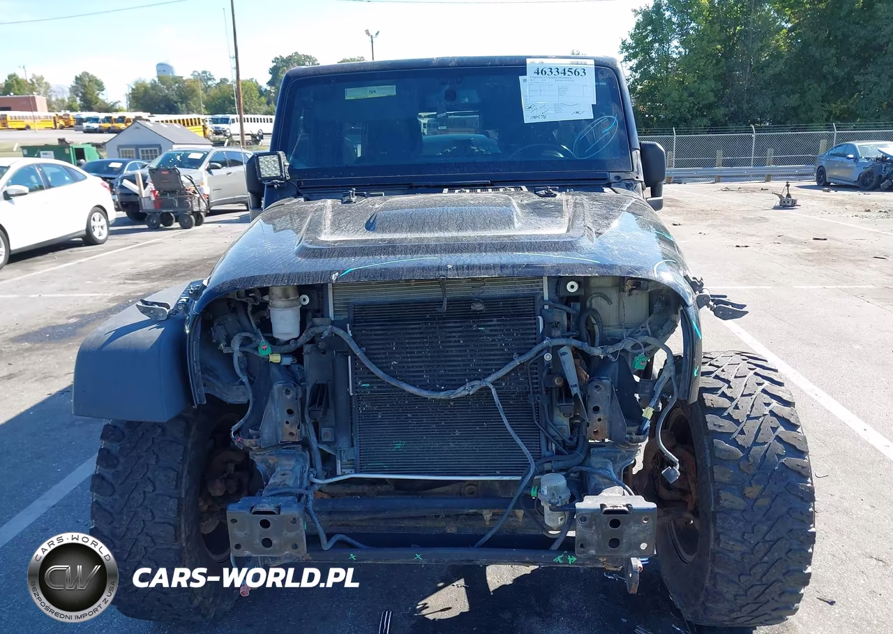 2013 Jeep Wrangler Unlimited Sahara VIN:1C4BJWEGXDL563446 - 6