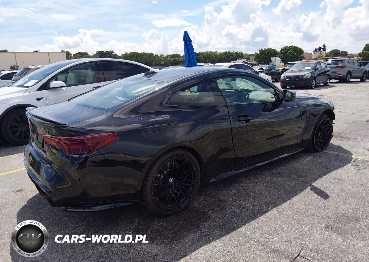 2027 BMW M4 Competition VIN:WBS33HK03VCY07062 - 4