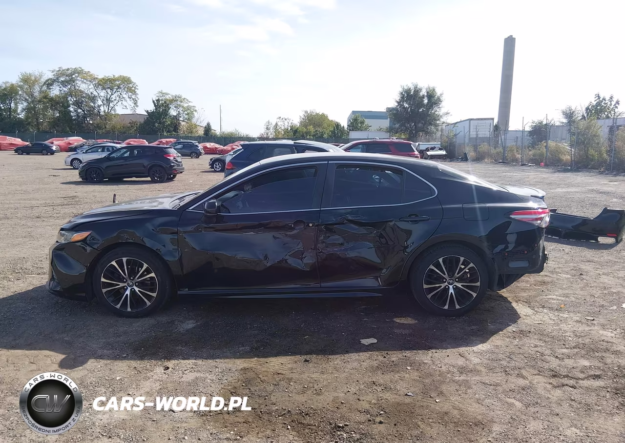 2018 Toyota Camry Se VIN:4T1B11HK0JU026136 - 15