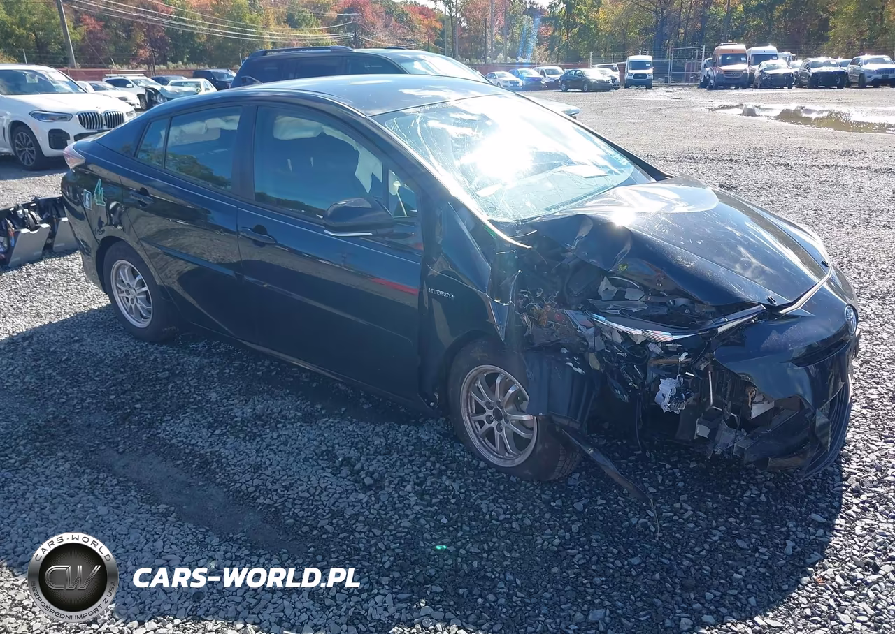 2016 Toyota Prius Three