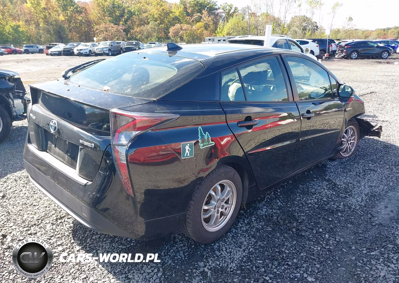 2016 Toyota Prius Three VIN:JTDKARFU4G3016215 - 4