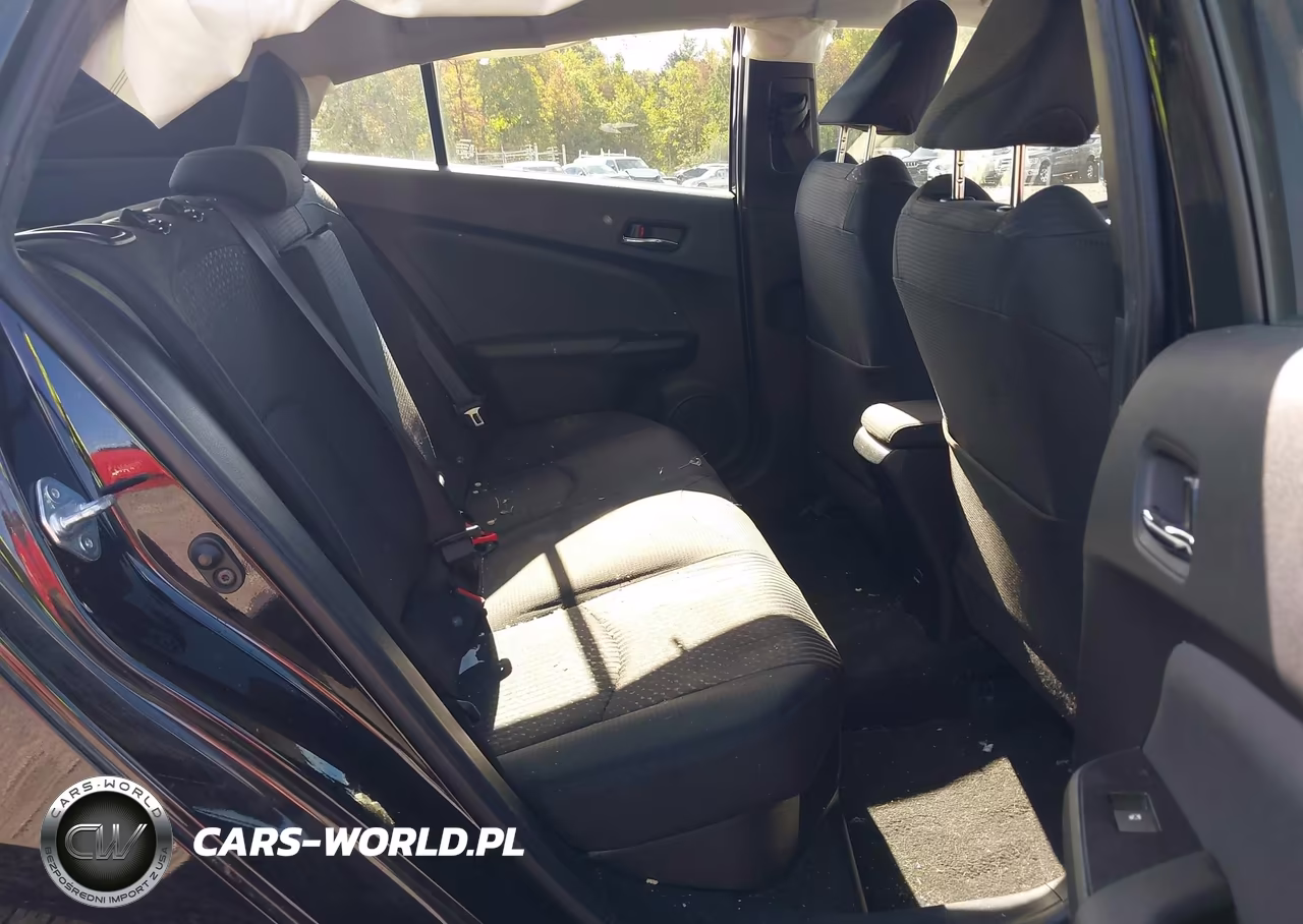 2016 Toyota Prius Three VIN:JTDKARFU4G3016215 - 8