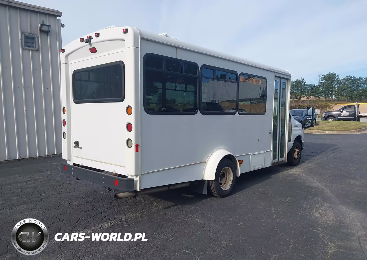 2017 Ford E-450 Cutaway VIN:1FDFE4FS2HDC67345 - 4