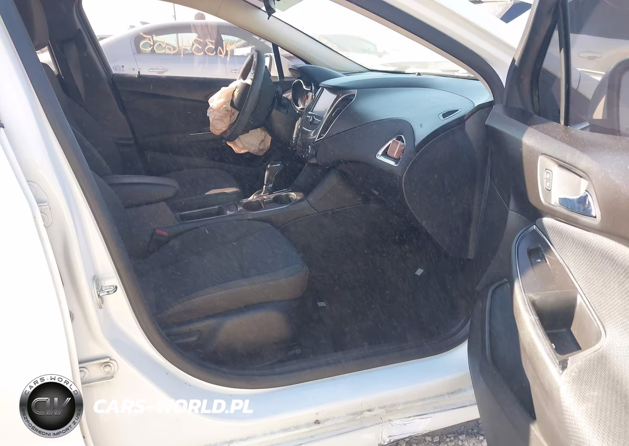 2018 Chevrolet Cruze Lt Auto VIN:1G1BE5SM9J7129606 - 5