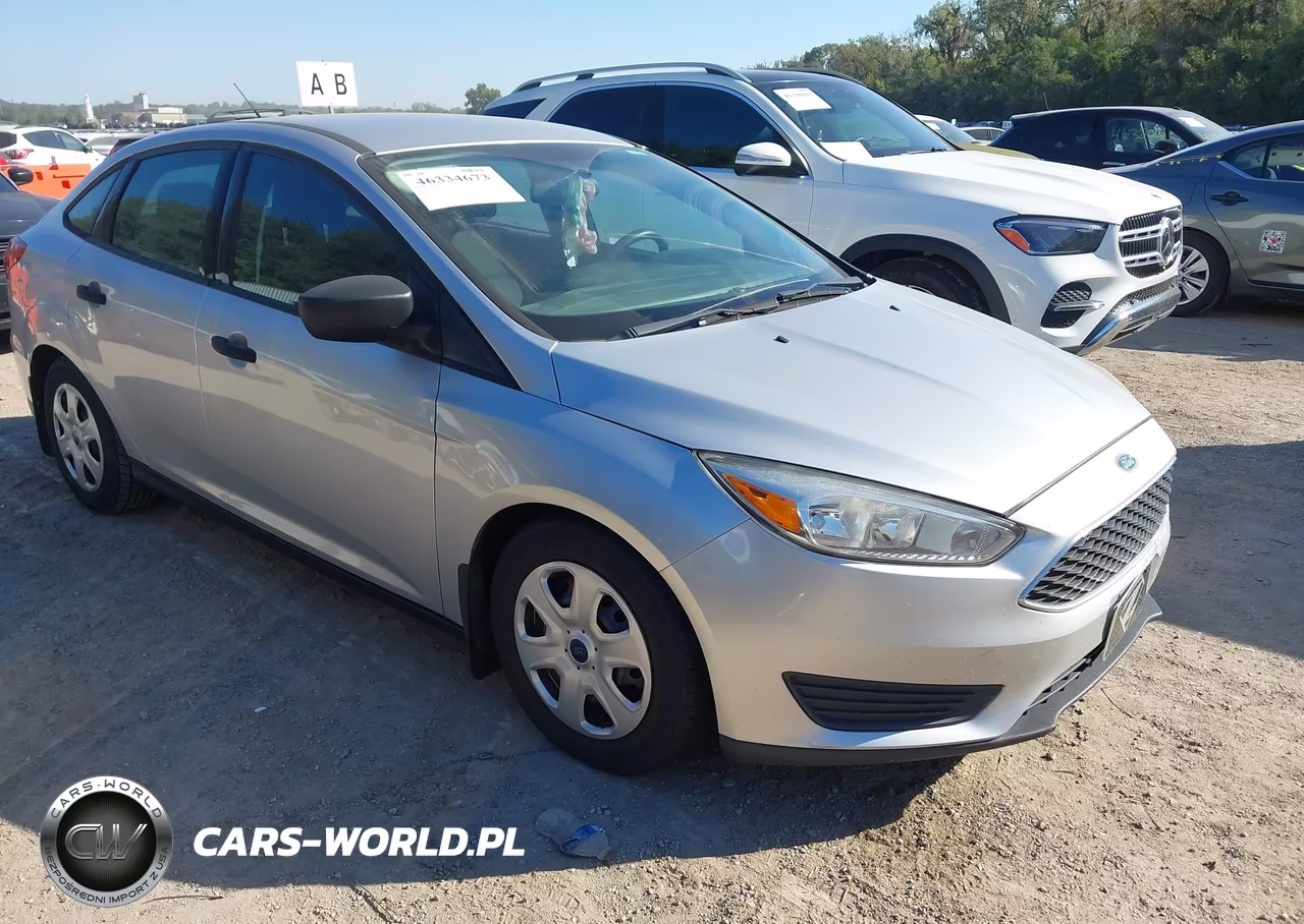 2016 Ford Focus S VIN:1FADP3E20GL230662 - 1