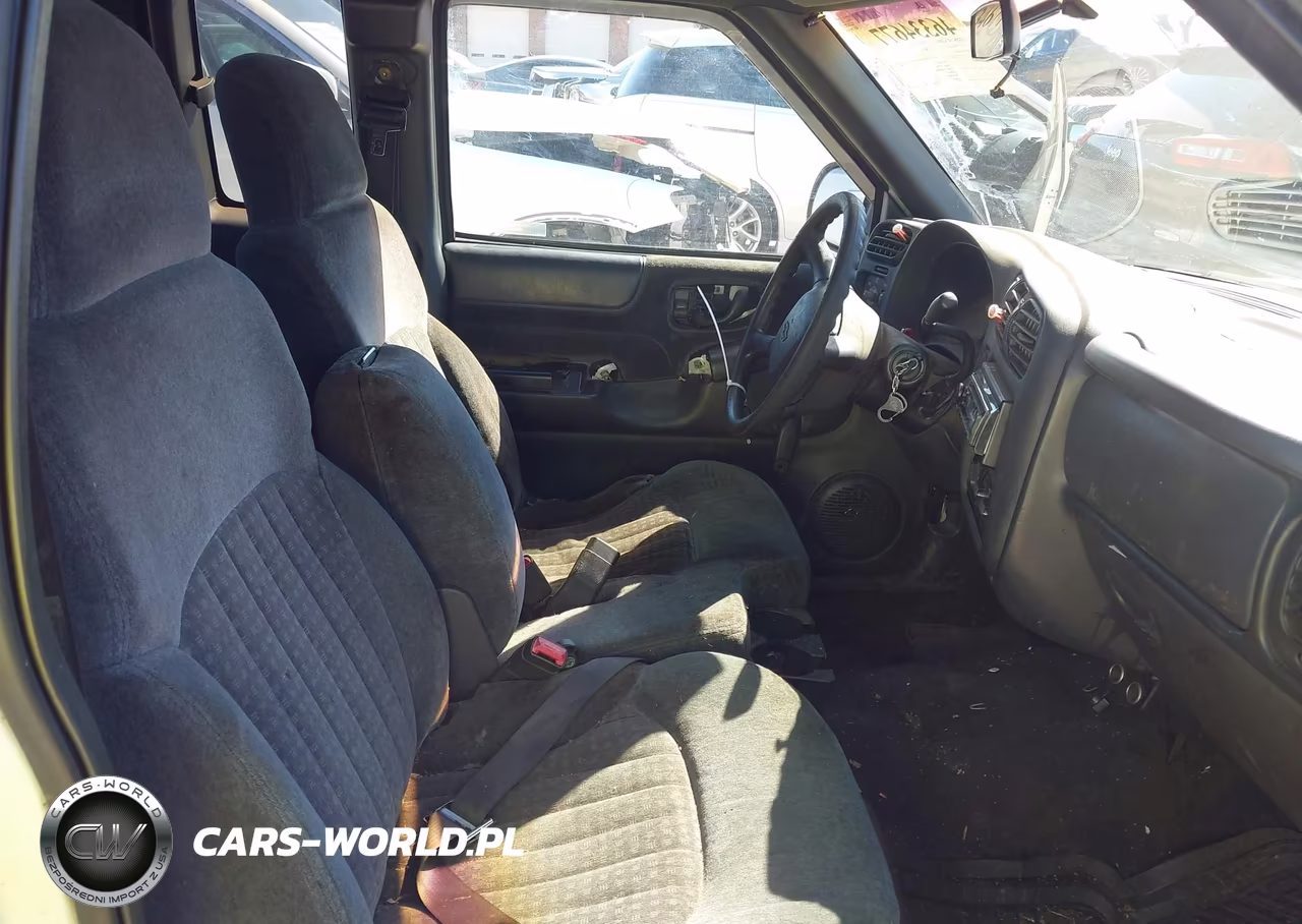 1999 Chevrolet S-10 Ls VIN:1GCCS19X4X8119243 - 5
